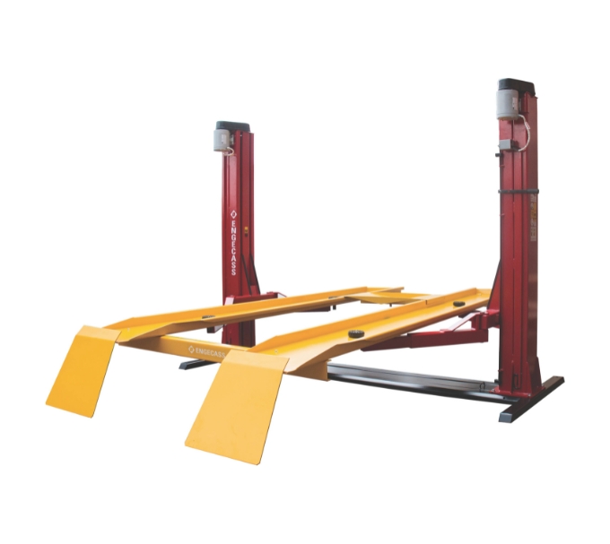 Elevador Engecass 2600kg Trifasico com Rampa Para Troca de oleo